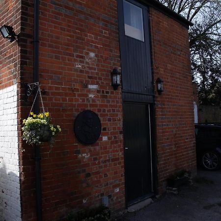 Berties Hotel Romsey Exterior foto