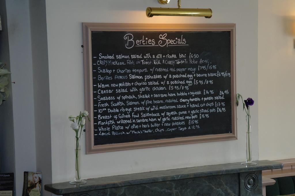 Berties Hotel Romsey Exterior foto